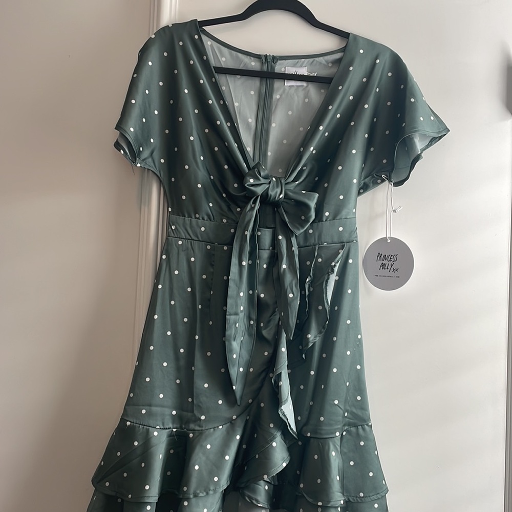 NWT Princess Polly White/Green Dress Size 4